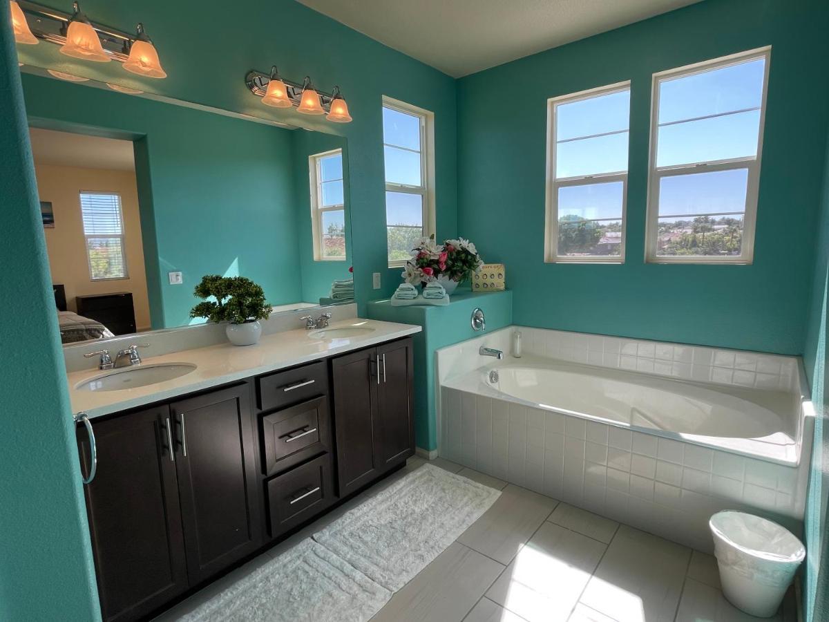 Spacious And Modern Home Near Temecula Wineries Murrieta Kültér fotó